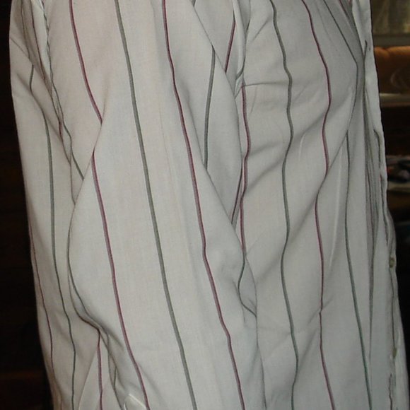 Custom Club Van Heusen Size 16.5 Button down dress shirt - Picture 2 of 5